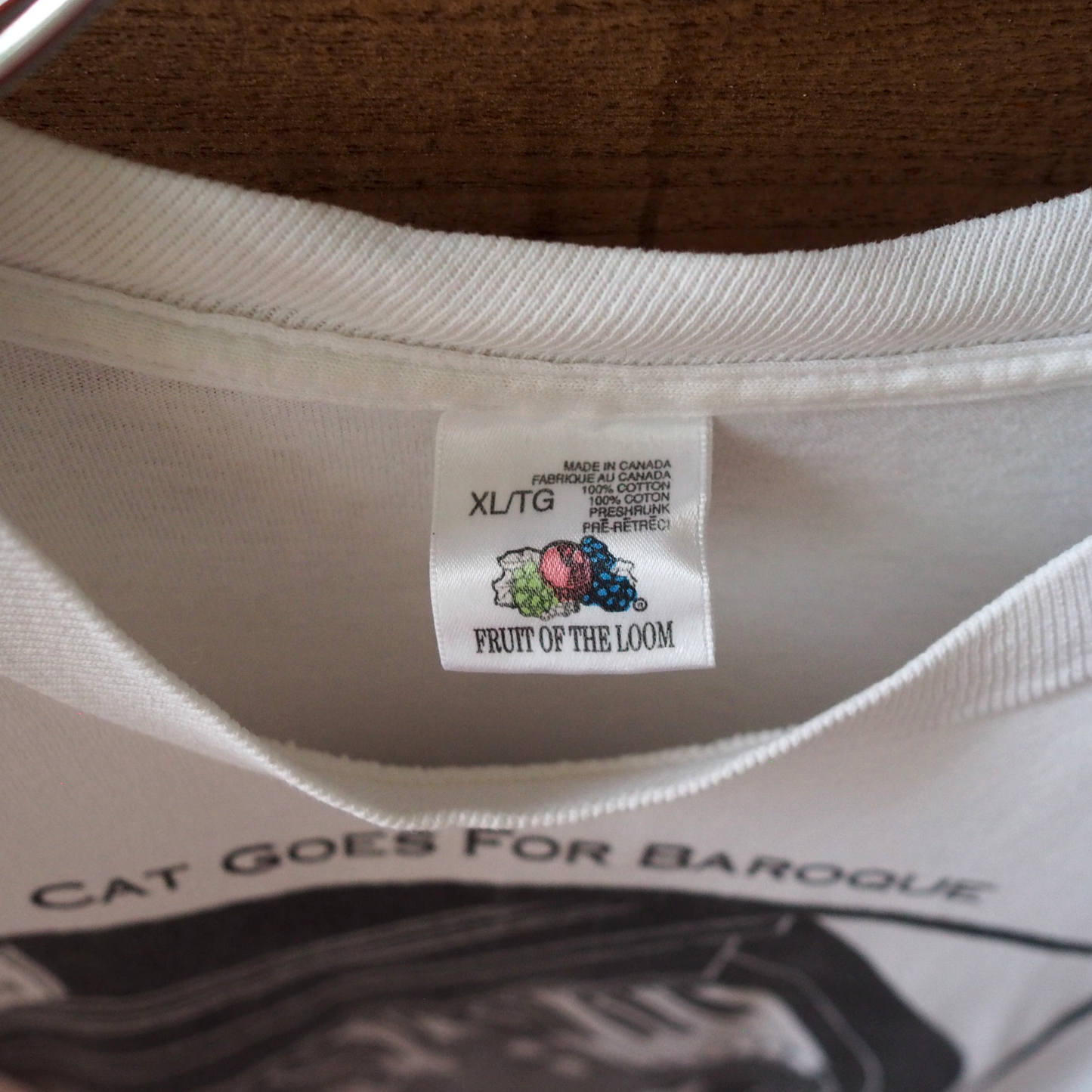 Cat Goes for Baroque Tee / 90s / STUART KATT / Made in Canada