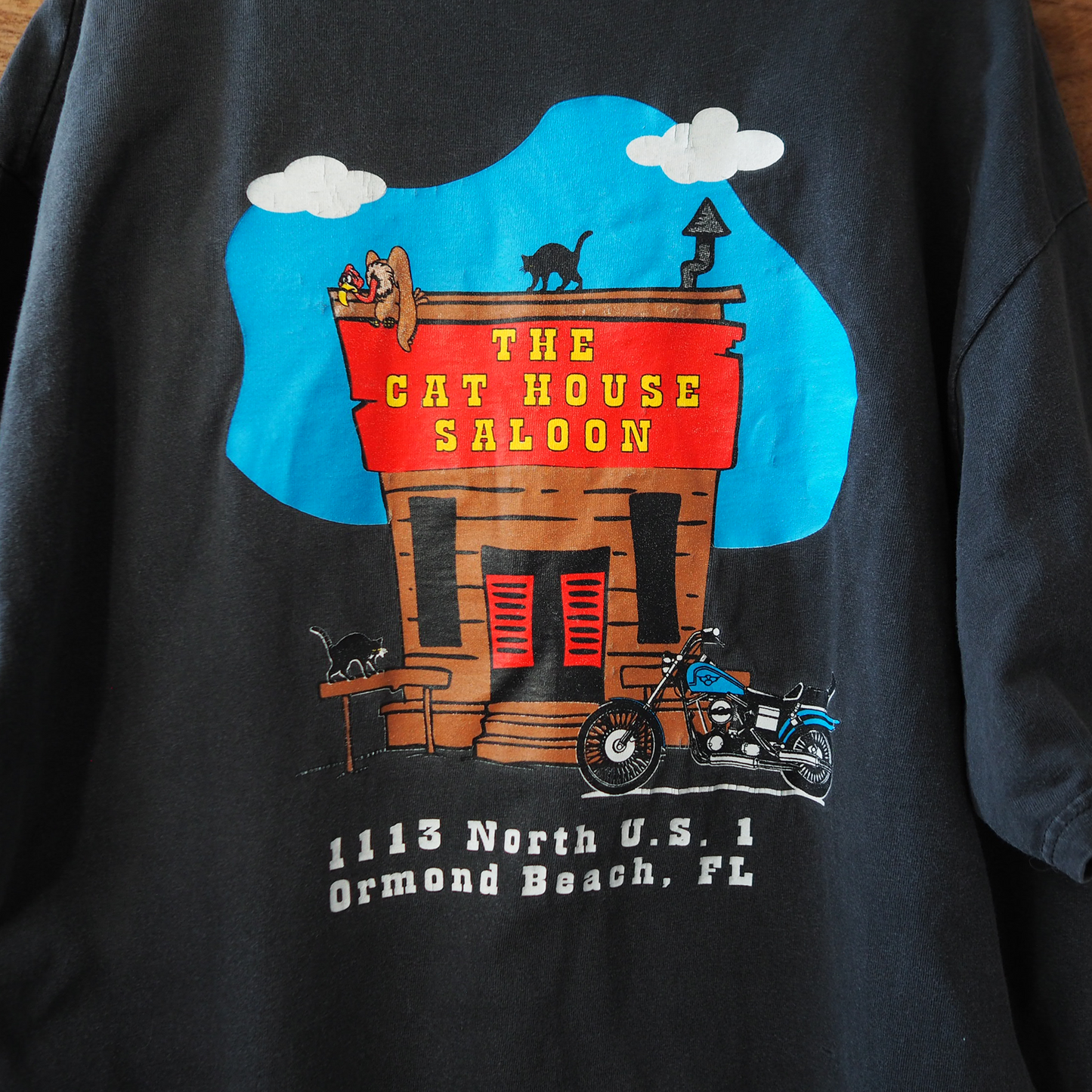 Cat House Saloon Tee / 90s-