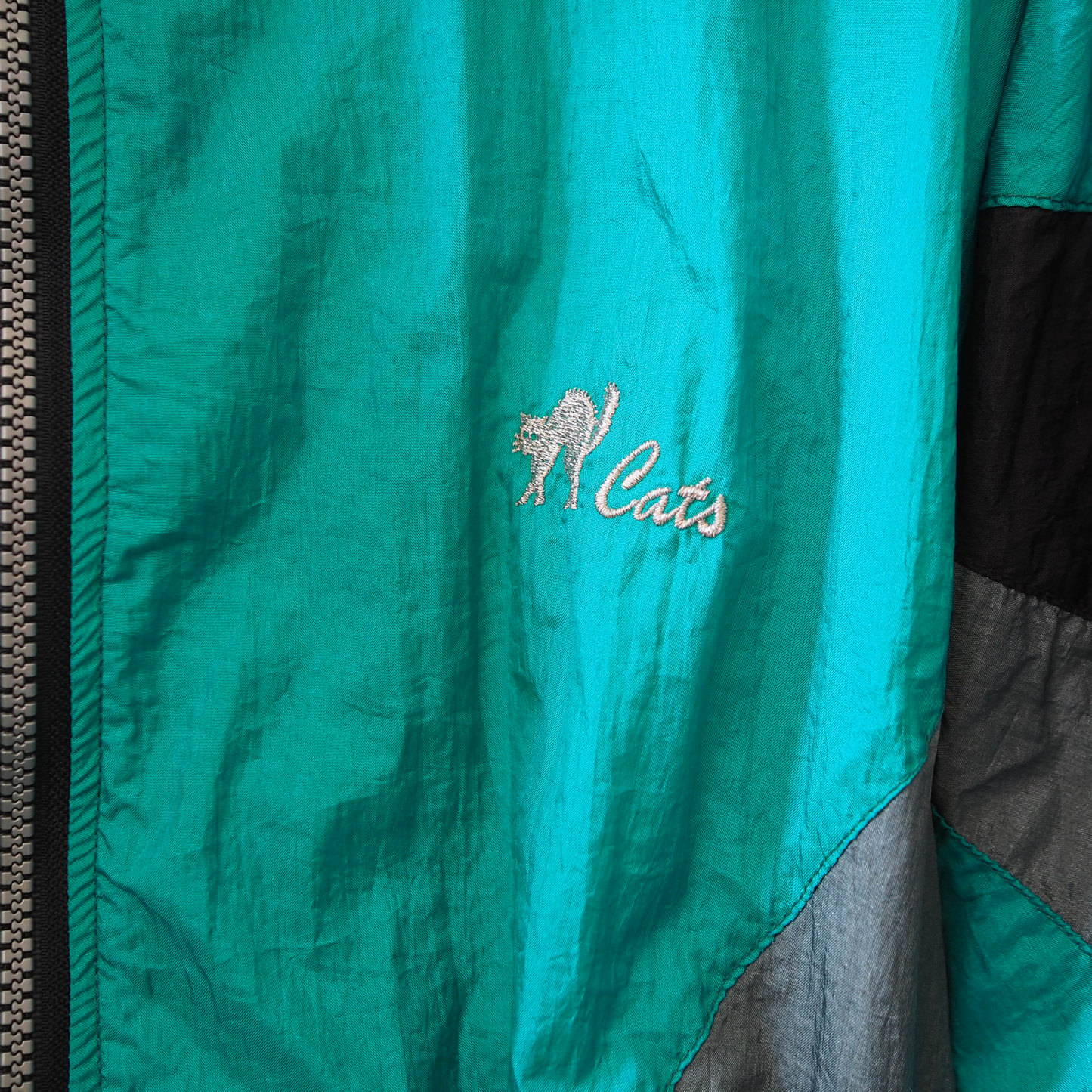 Cats Sportswear Windbreaker / Fenster Dörig Appenzell / 80s-90s