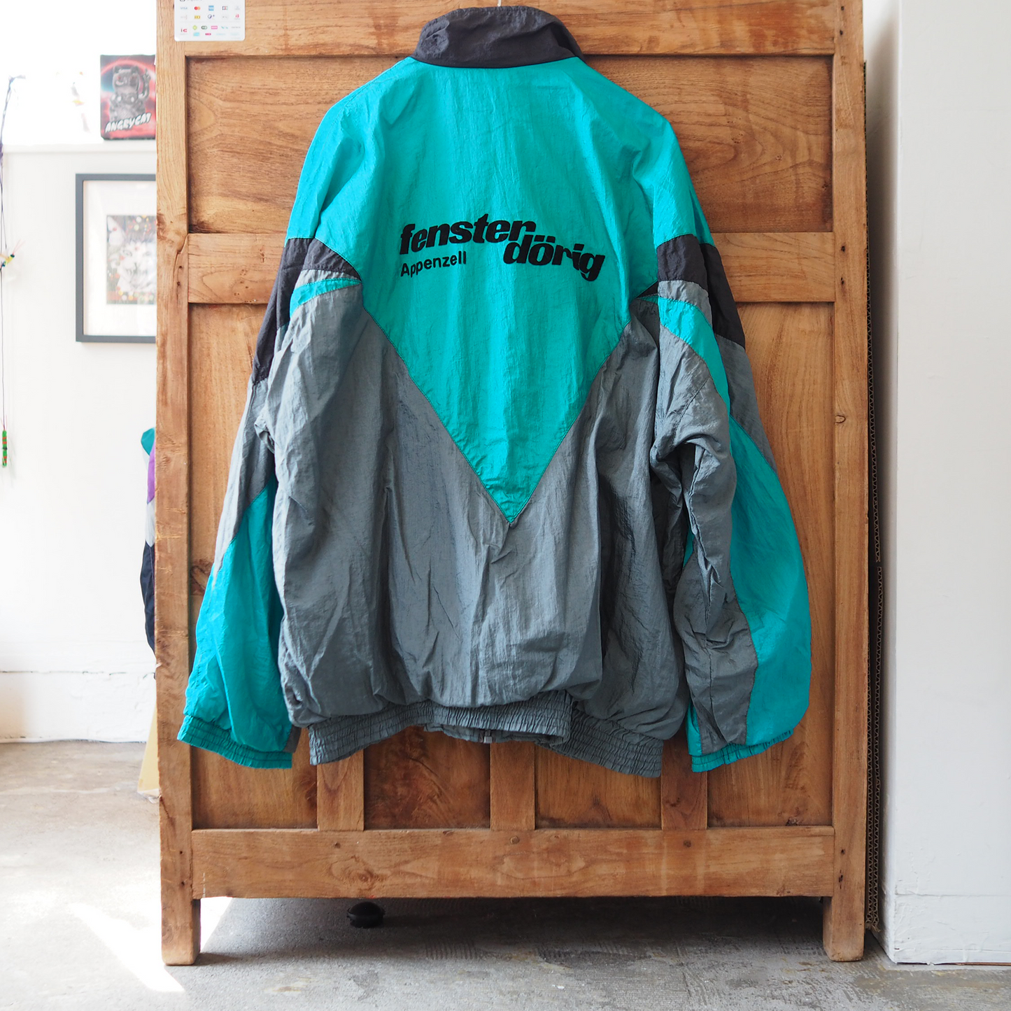 Cats Sportswear Windbreaker / Fenster Dörig Appenzell / 80s-90s