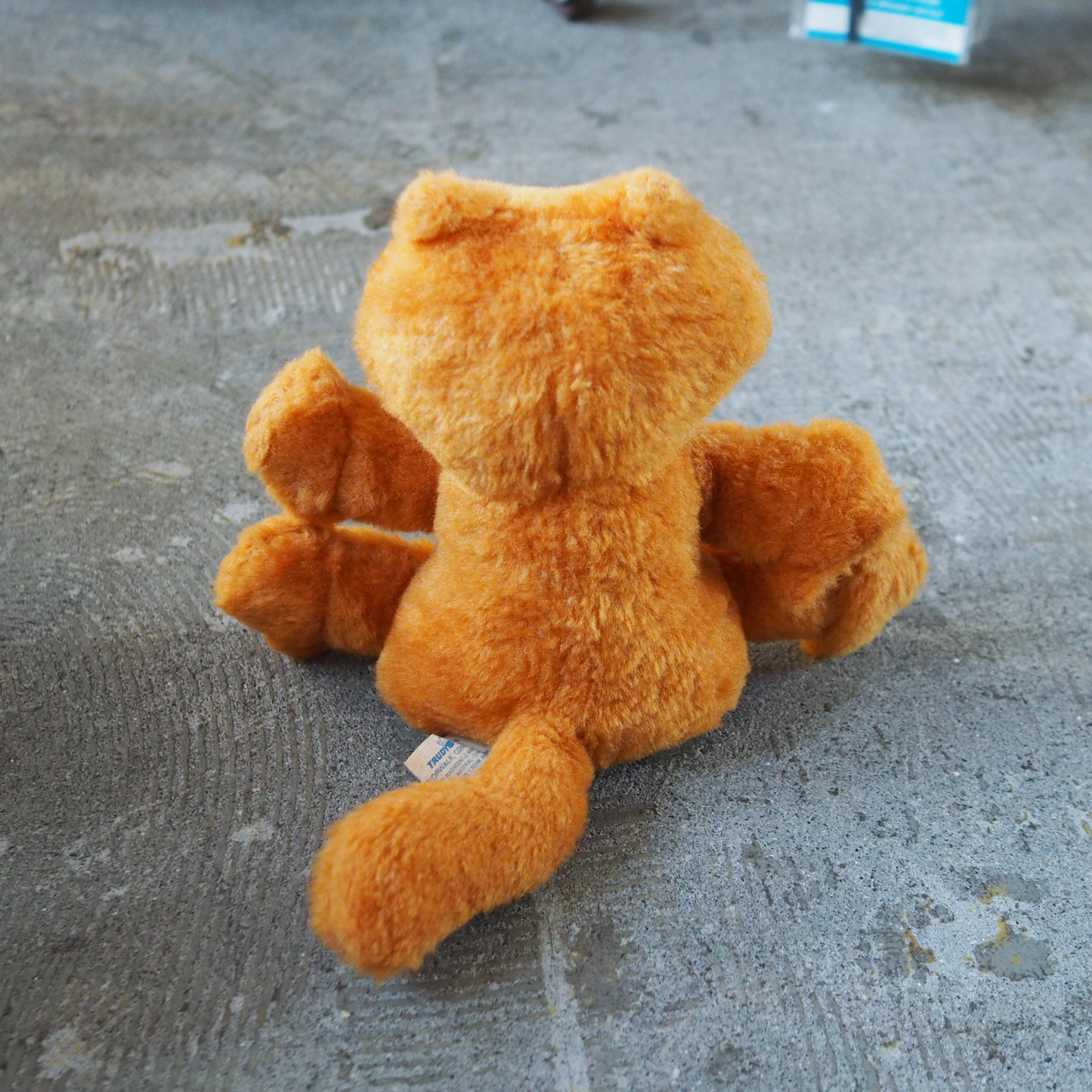 Crave Plush Toy / 80s