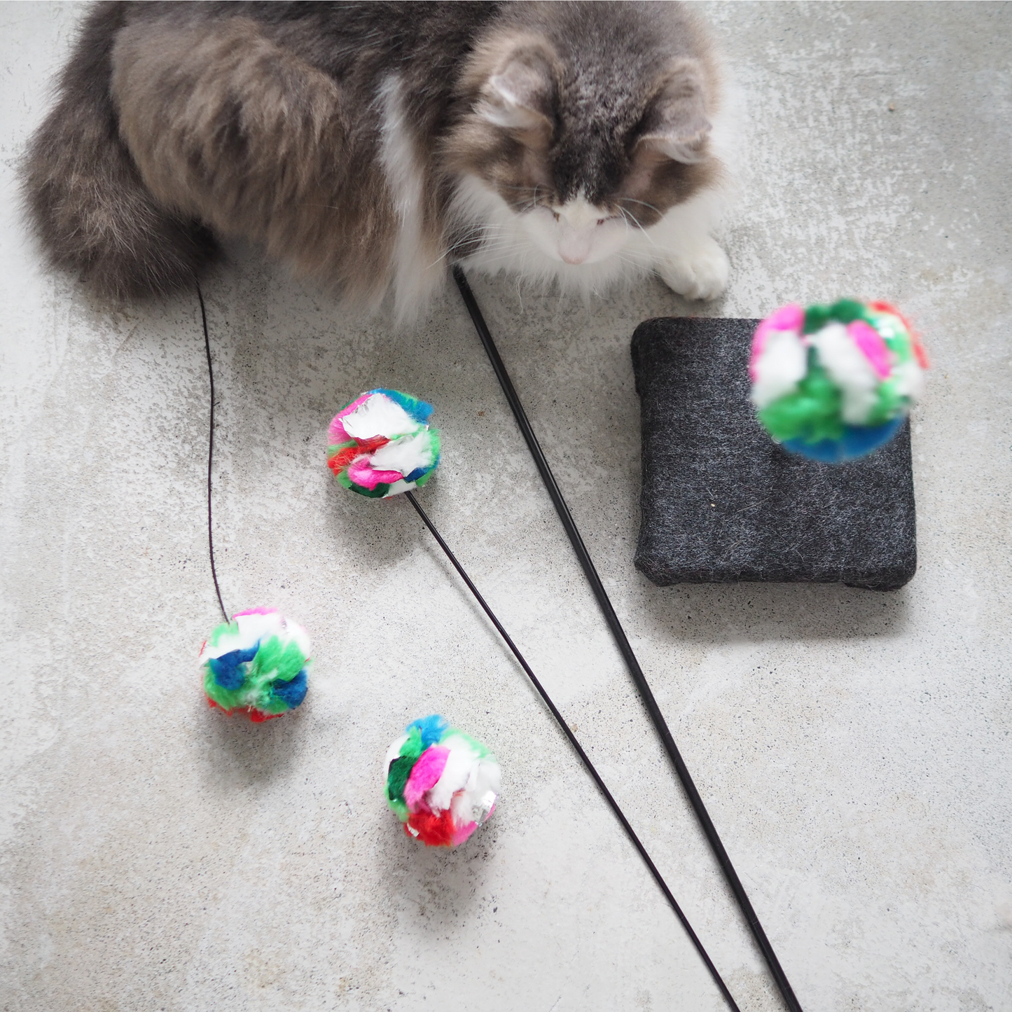 CRINKLE BALL Breeder Wand