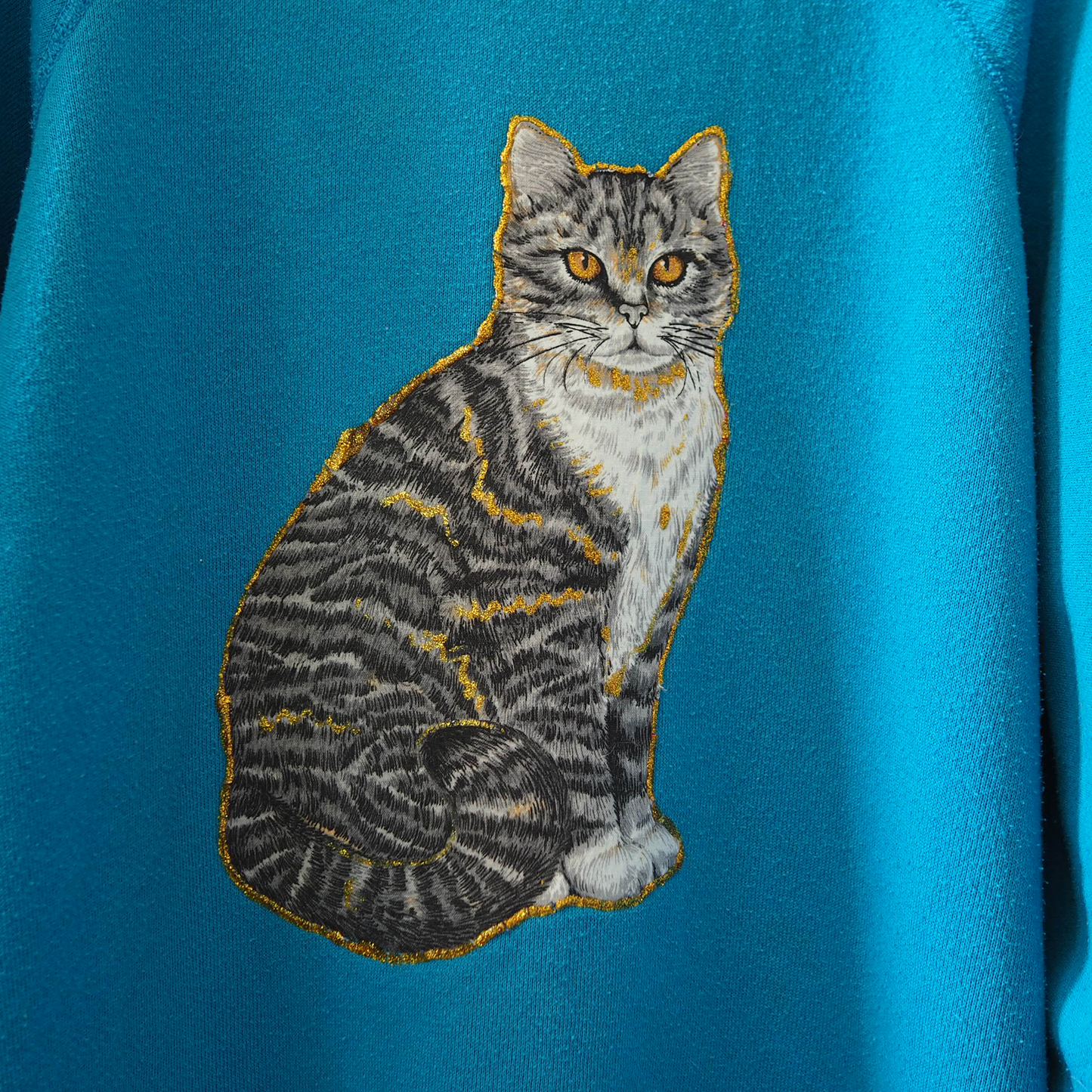 Gray Tabby & White Cat Sweat / 90s / Made in USA