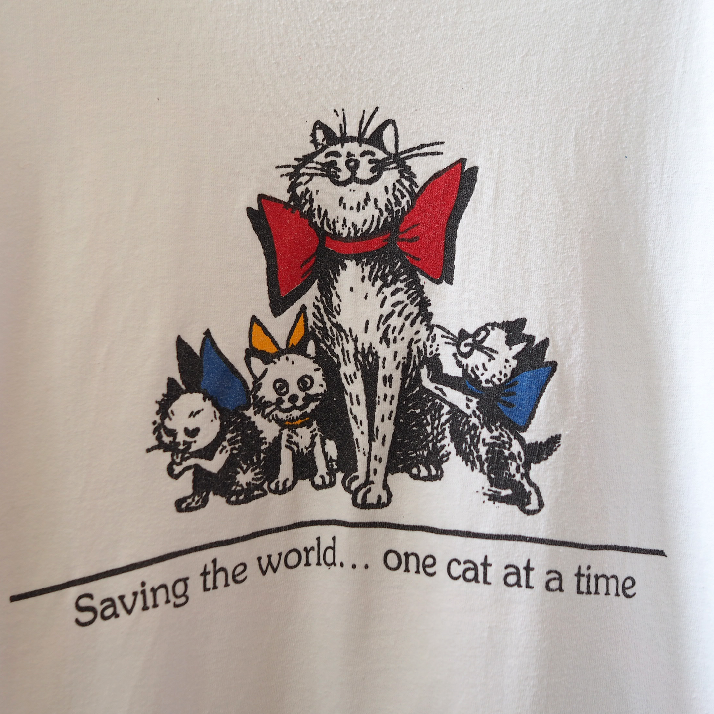 Saving the World Tee / 90s-