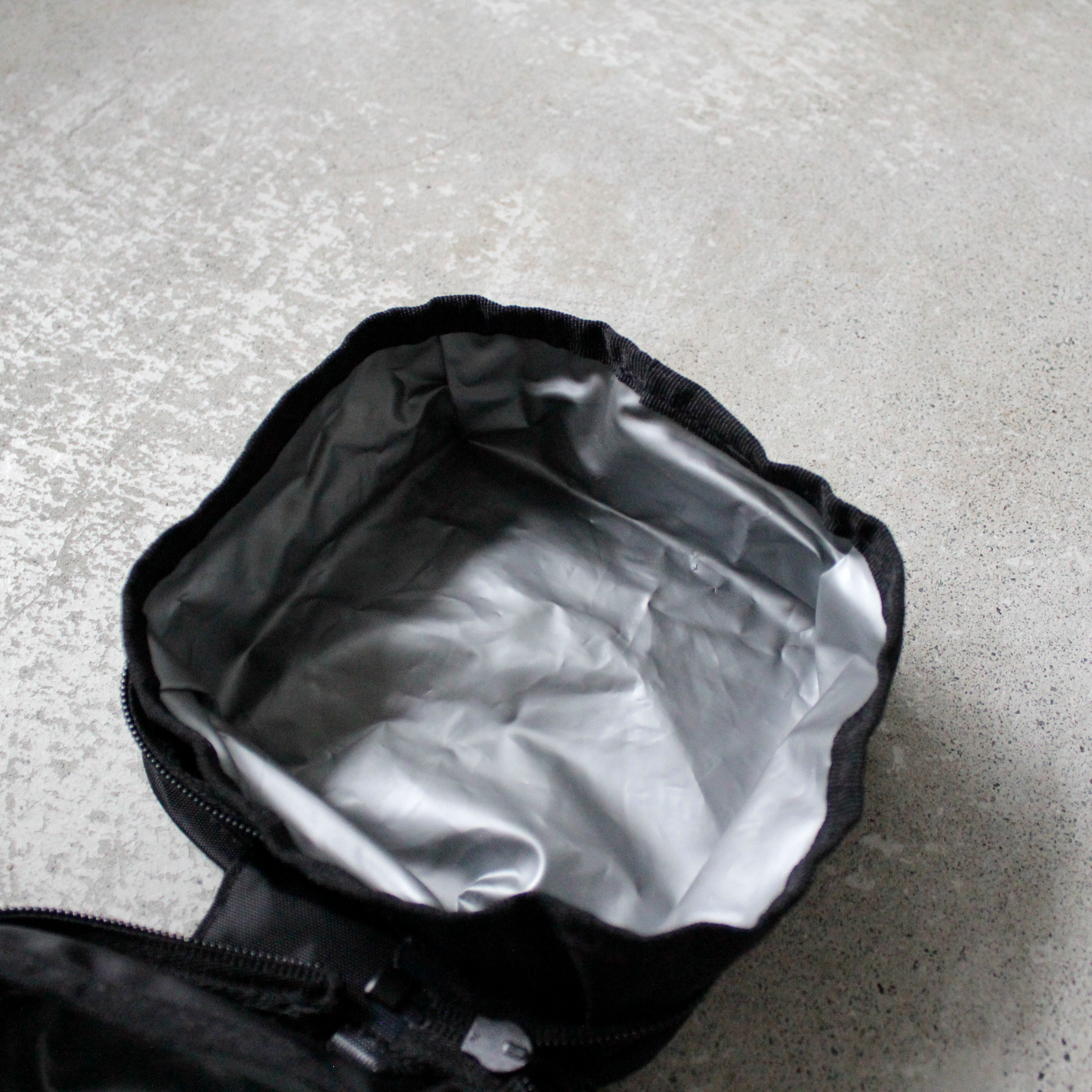 PORTABLE FOOD BOWL