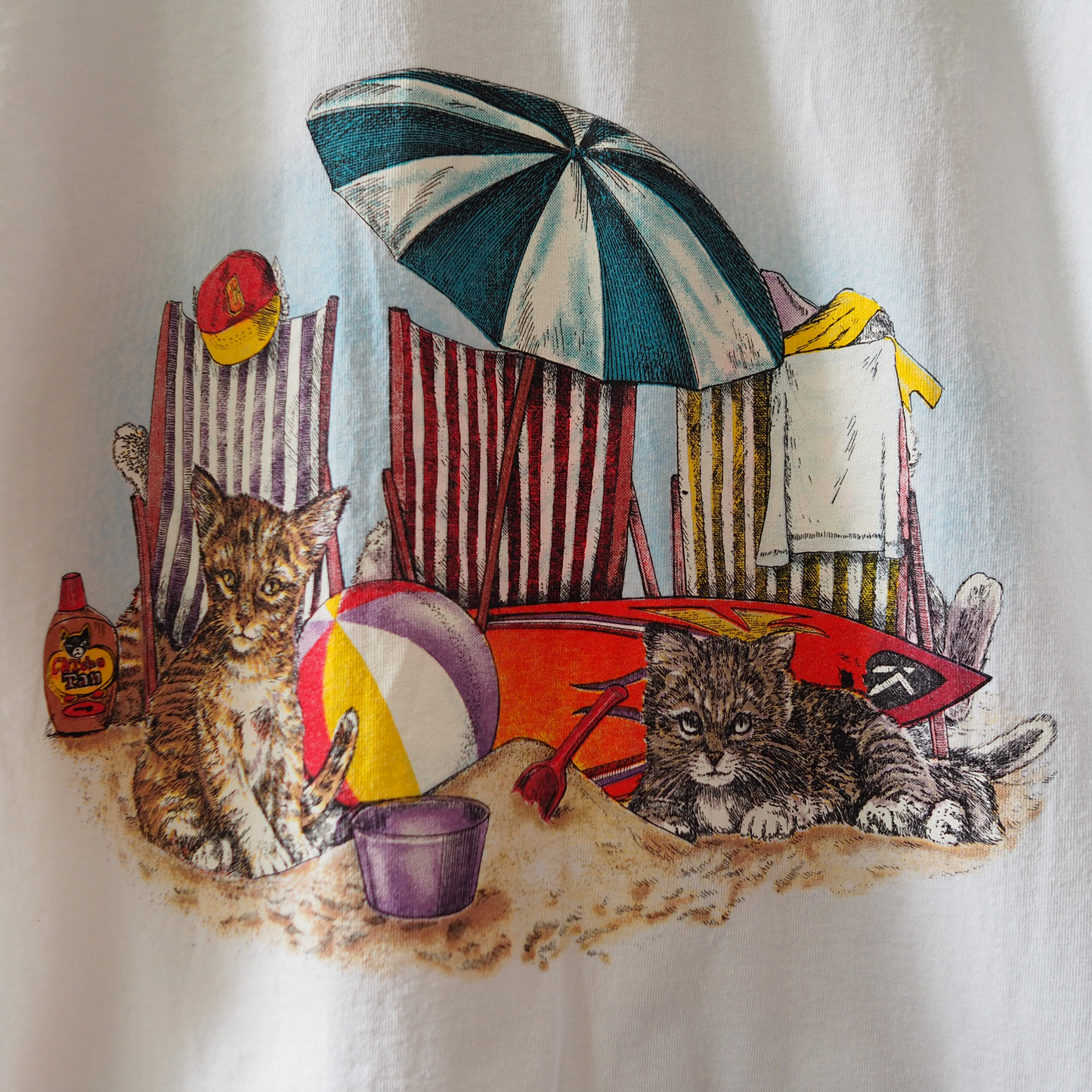 Chill at Beach Tee / Prints of Tails / 90s / Made in USA