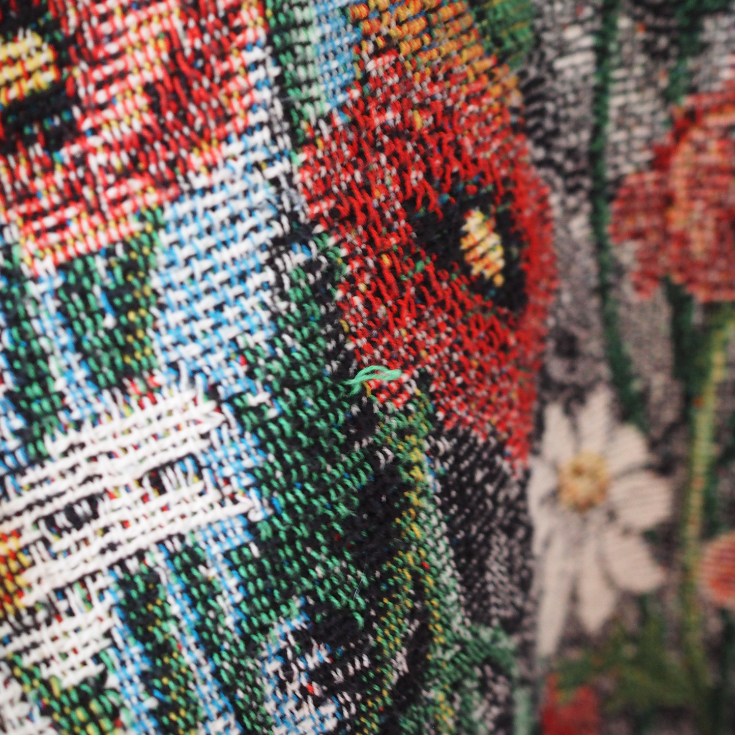 Cat & Flowers Sweater / Sugar Street Weavers / 90s