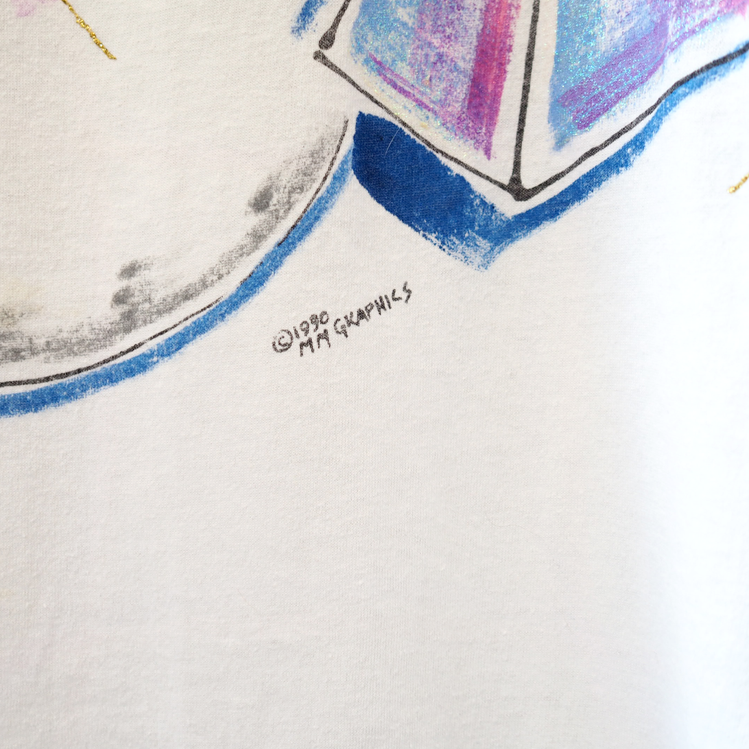 Truly Magic Shirt / 90s / Made in USA