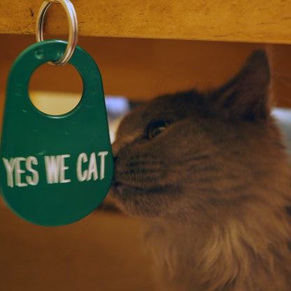 "YES WE CAT"キーホルダー