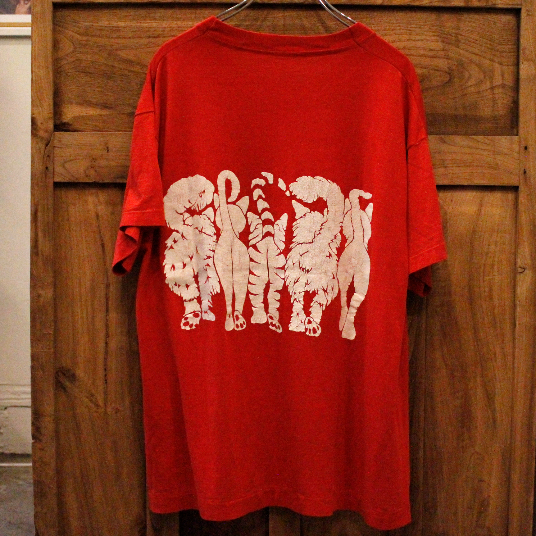 Linda Lori Red Tee / Made in USA 80s〜 - ネコモチーフ、80