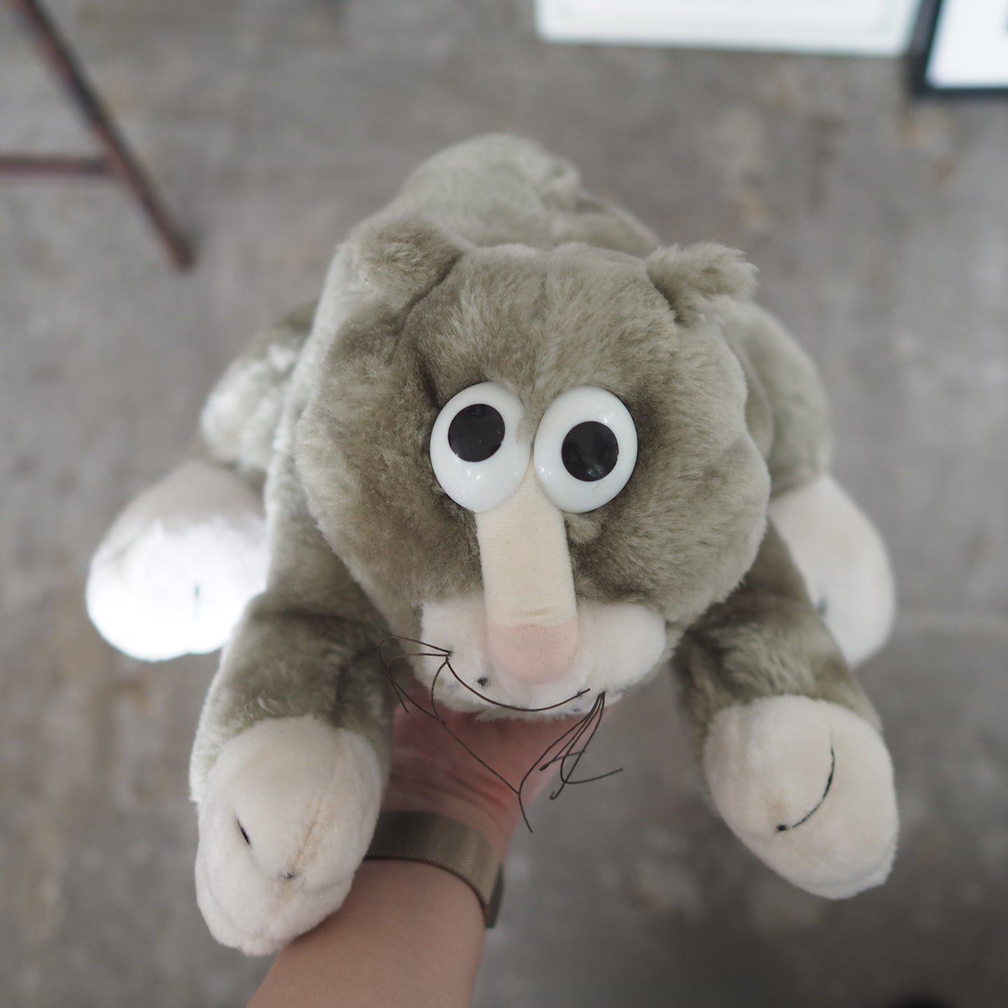 Alley Kats Plush / Gray / 80s