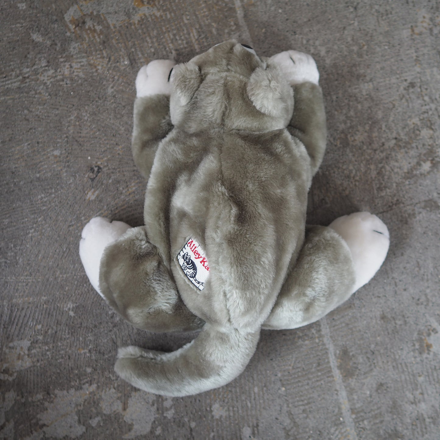 Alley Kats Plush / Gray / 80s