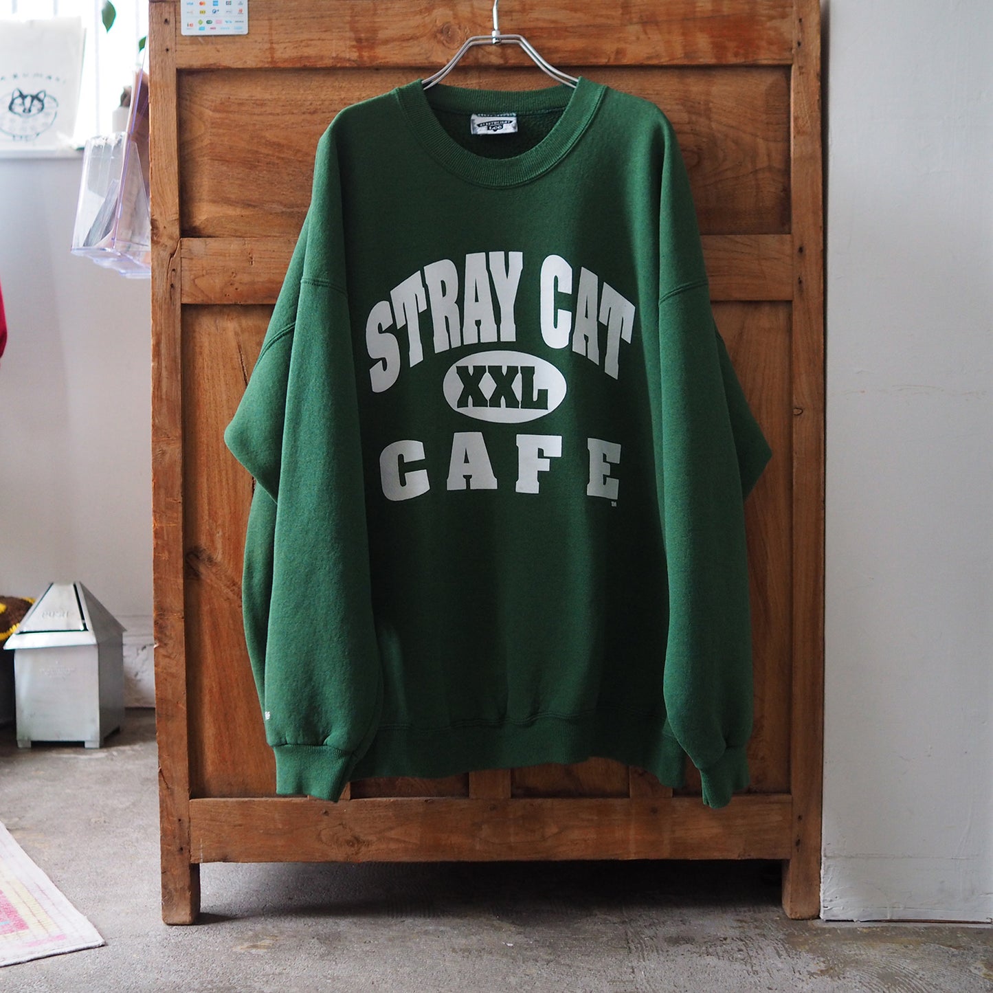 Stray Cat Cafe Sweatshirt / 90s / Made in USA