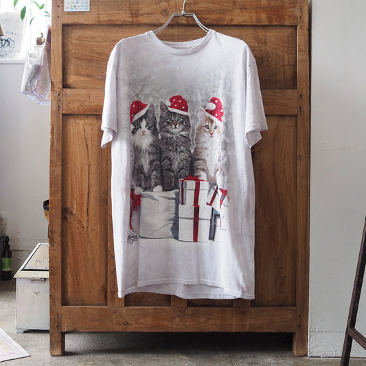The Mountain Kittens Christmas Tee