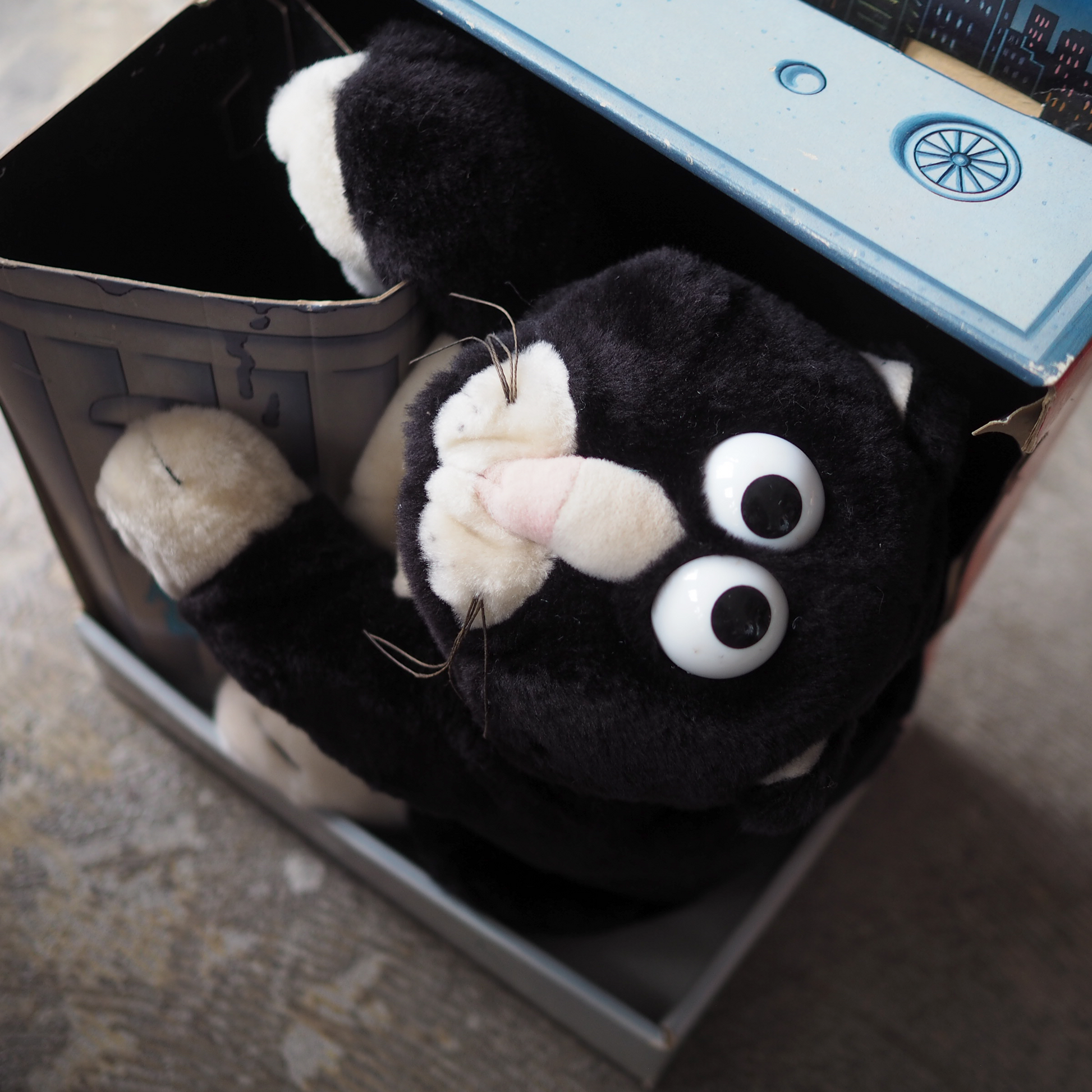  黒いぬいぐるみ*3 受注商品】ぬいぐるみ・お座りベア（黒） | KOESEN (Baby&Kids