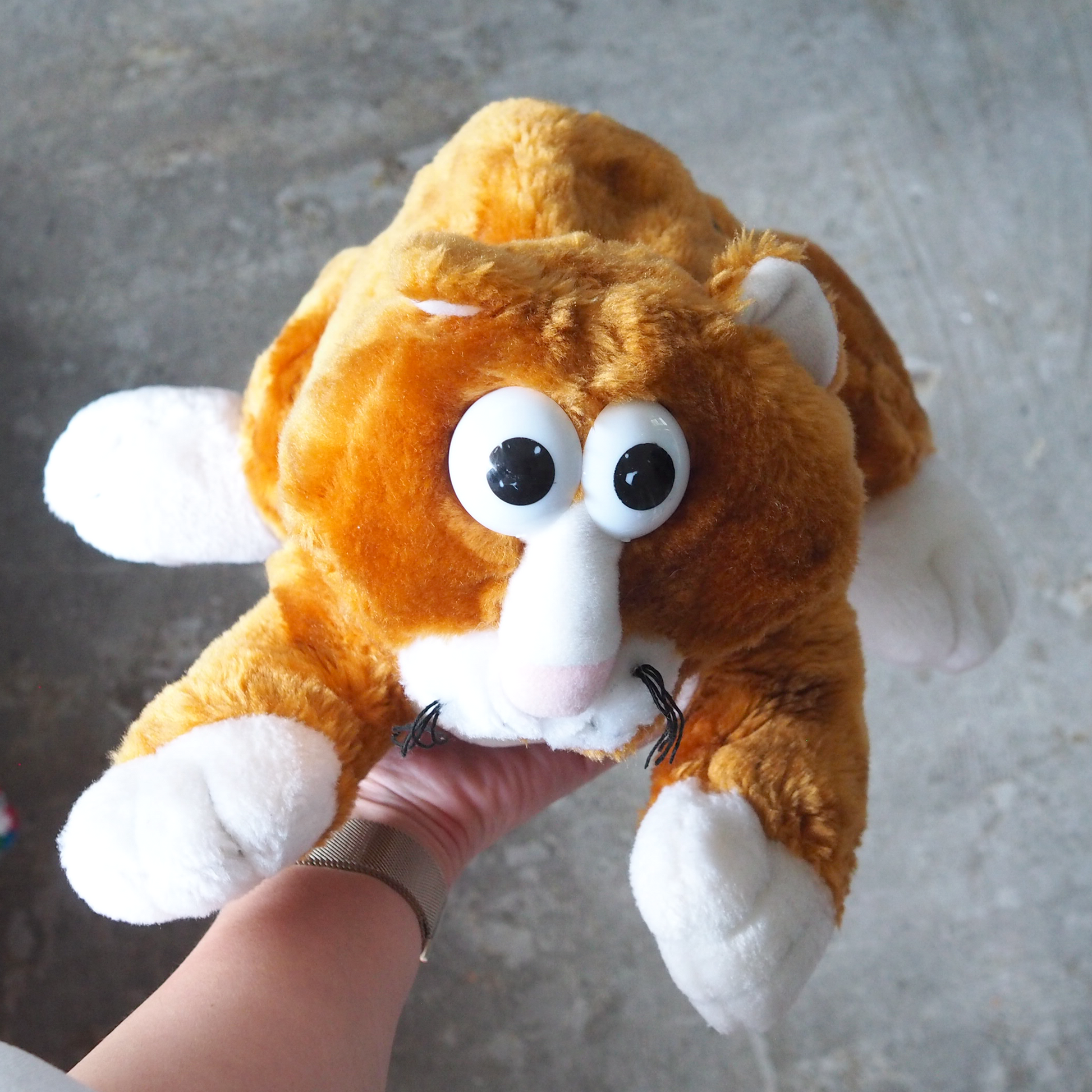 Alley Kats Plush / 80s - ネコ古着 - フレーメンストア Alley Kats Plush / 80s - ネコ古着 - フレーメンストア