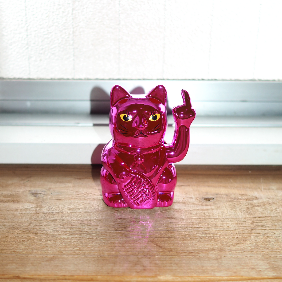 Solar Cat -ドイツ発のクールな招き猫 - ネコ雑貨・ギフト Solar Cat -ドイツ発のクールな招き猫 - ネコ雑貨・ギフト