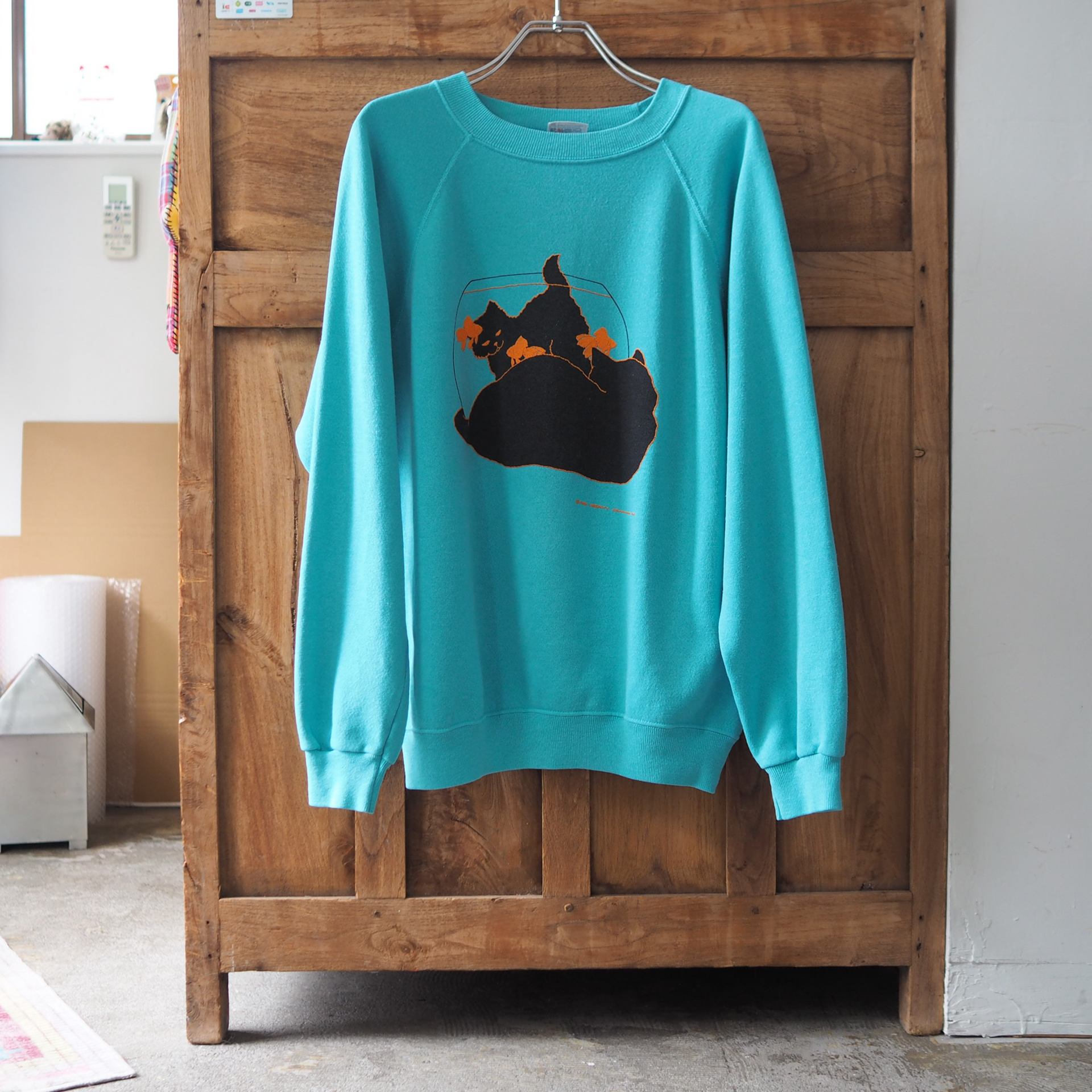 ＦＥＬＹＳ✖️GOOD ON カンフースウェット新品未使用 Black Cats & Gold Fish Sweatshirt / 80s / Made in USA - ネコ古着