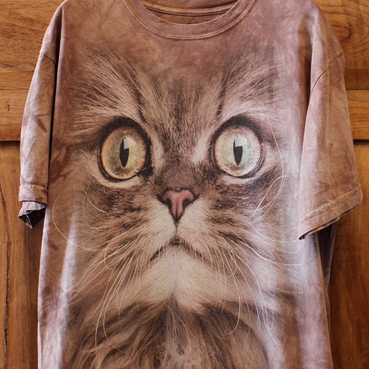 The Mountain Long Hair Brown Cat Tee / 2010s-