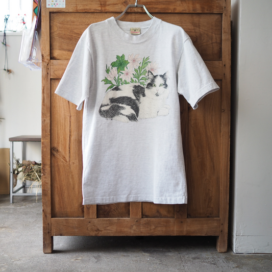 Cat and Flower Tee / 90s / Made in USA