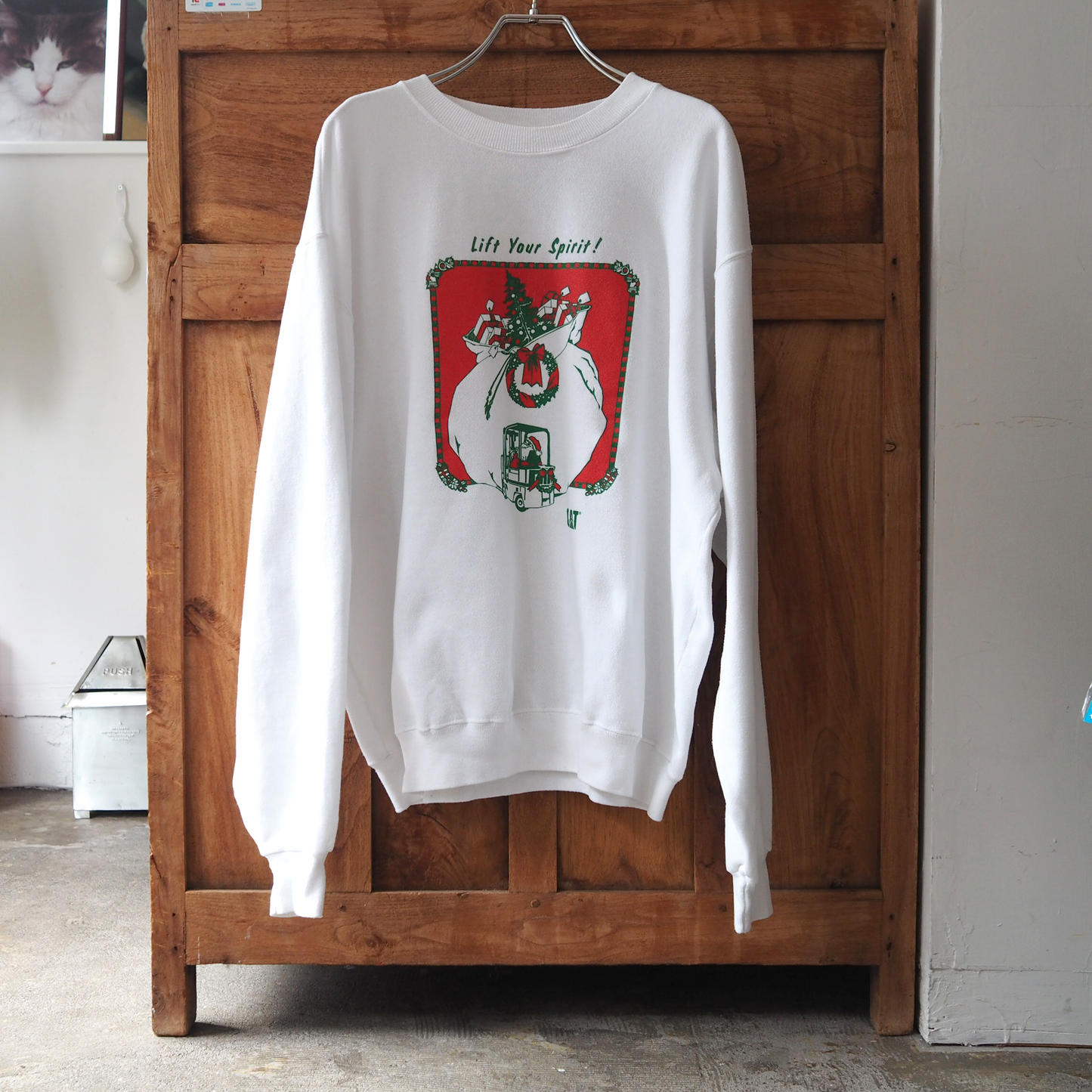 CAT "Lift Your Sprit" Christmas Sweat / 90s / Made in USA