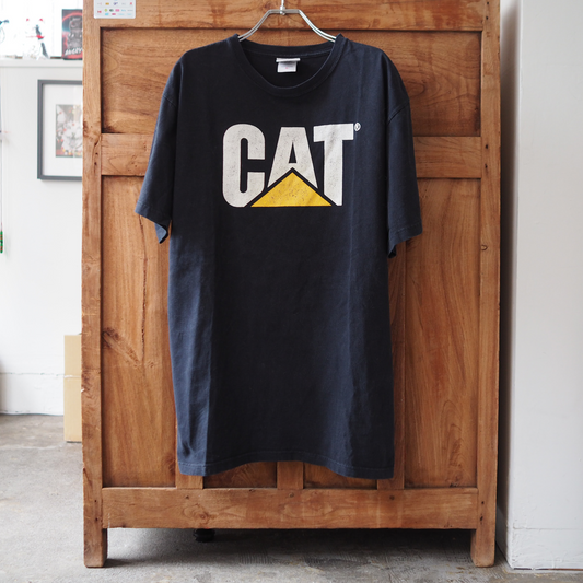 Caterpillar "CAT" Tee / 90s-