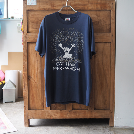 Cat Hair Everywhere Tee / 90s