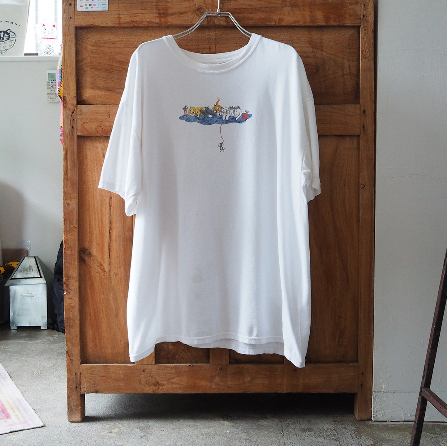 Chilling Cats & Mouses Tee / 00s