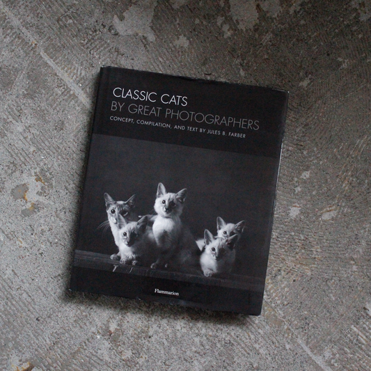 Classic Cats by Great Photographers (2005)