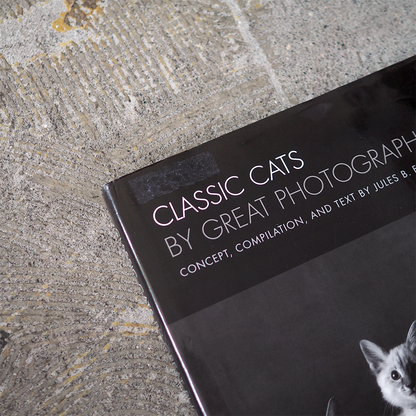 Classic Cats by Great Photographers (2005)