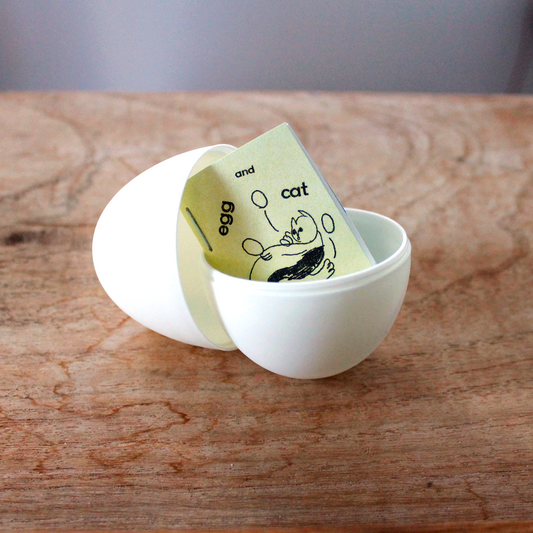 EGG and CAT / eagleeye