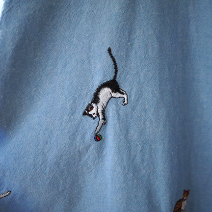 All-over Cats Embroidered Shirt / 90s