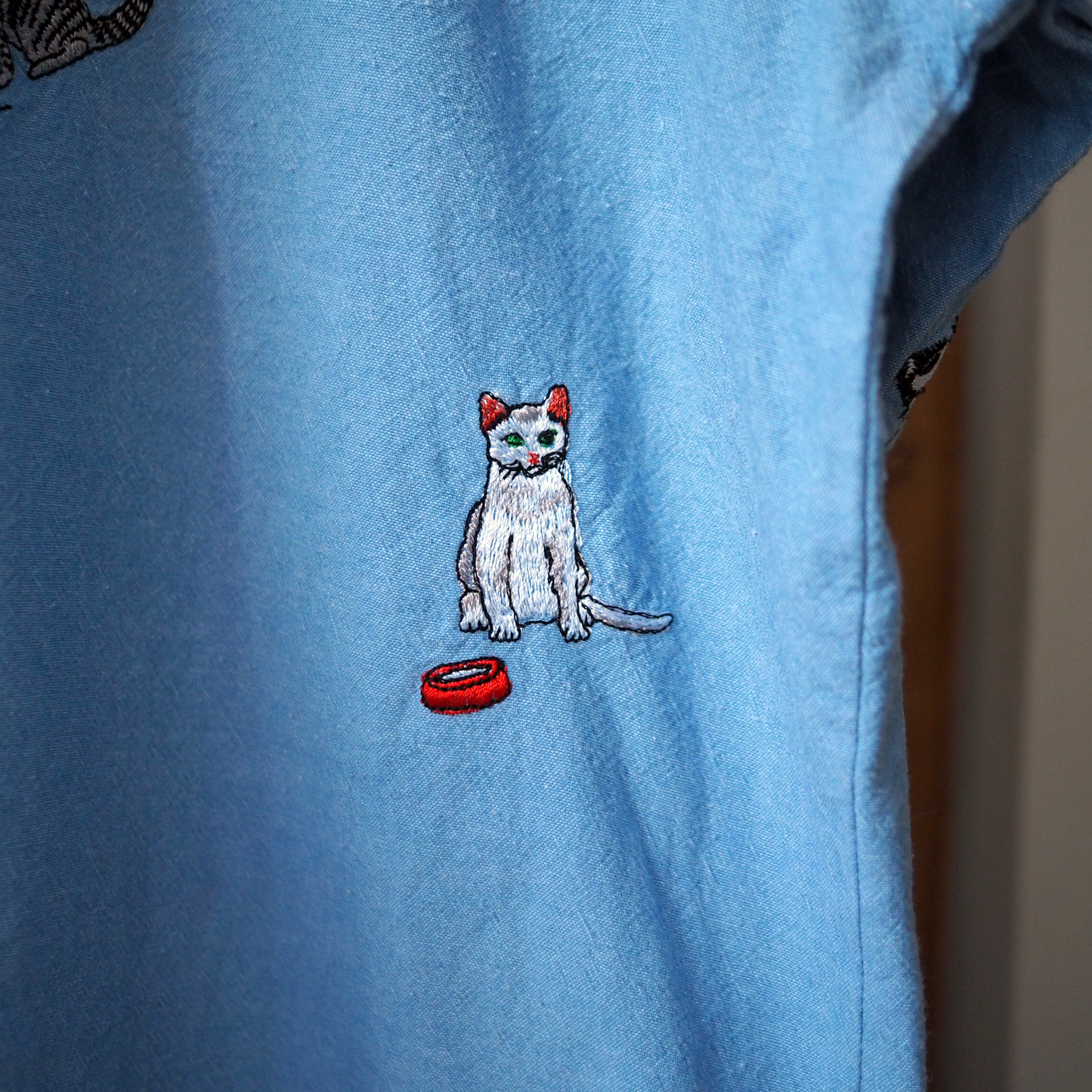 All-over Cats Embroidered Shirt / 90s