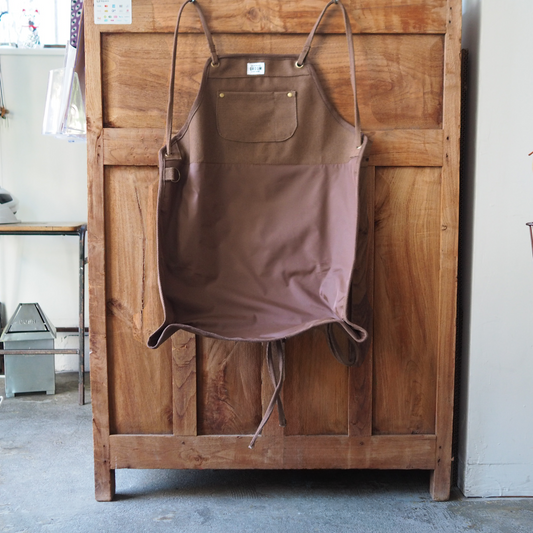 OSEWA APRON