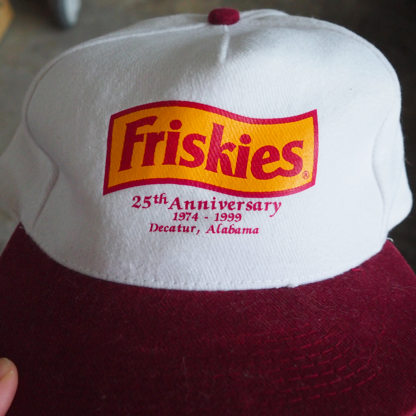 Friskies 25th Anniversary Cap / 90s