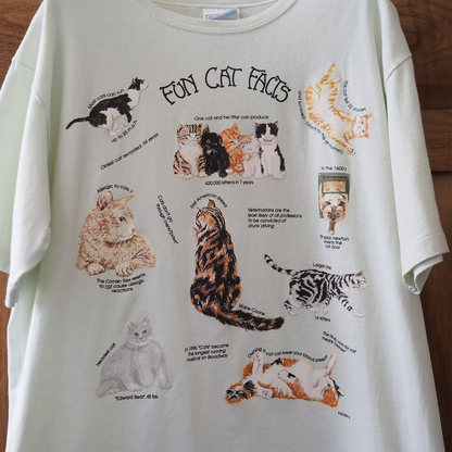 STUDIO Q "FUN CAT FACTS" Tee / 90s / Made in USA