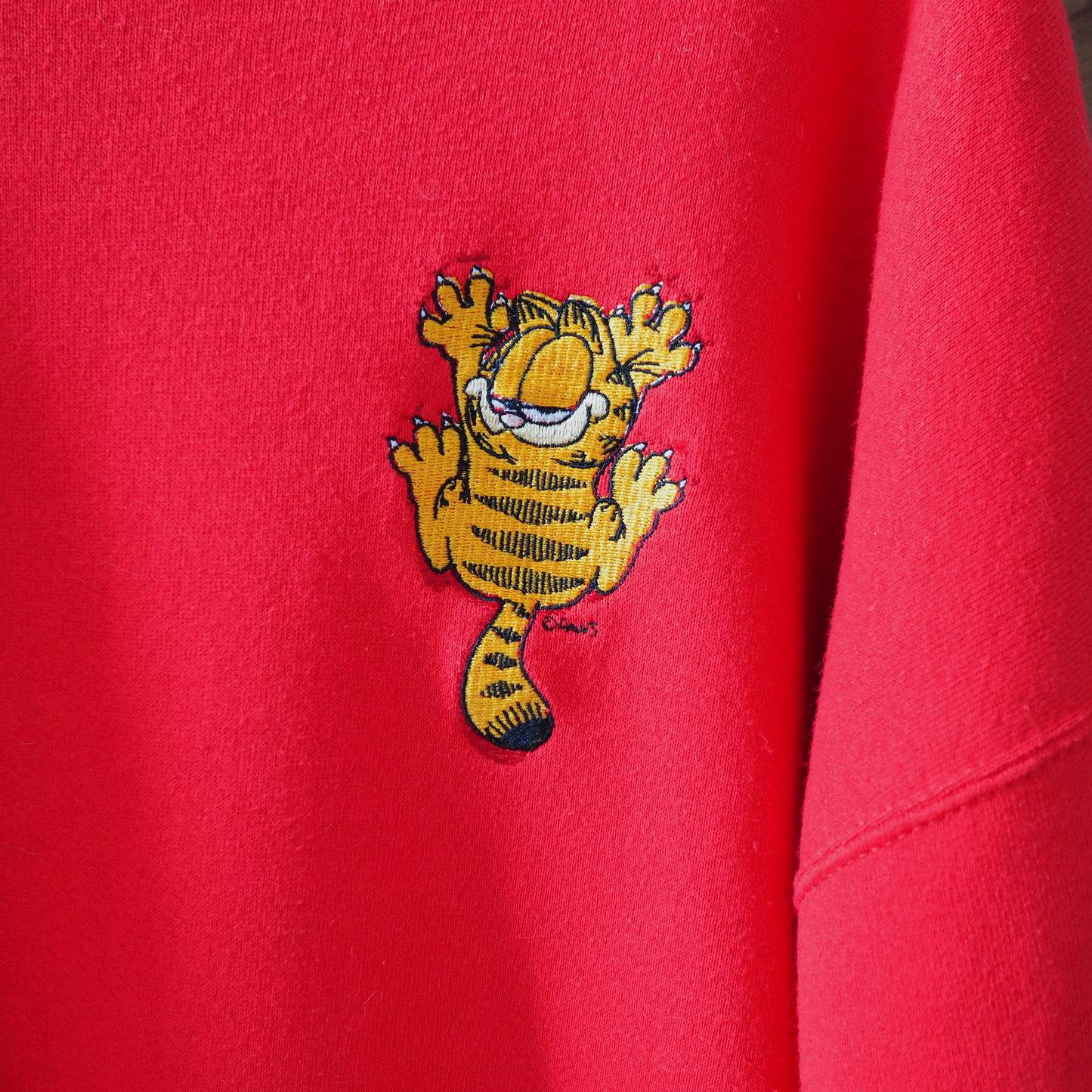 Garfield Scratching Down Sweat / 90s / Made in USA