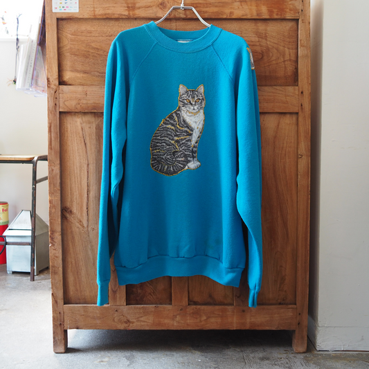 Gray Tabby & White Cat Sweat / 90s / Made in USA