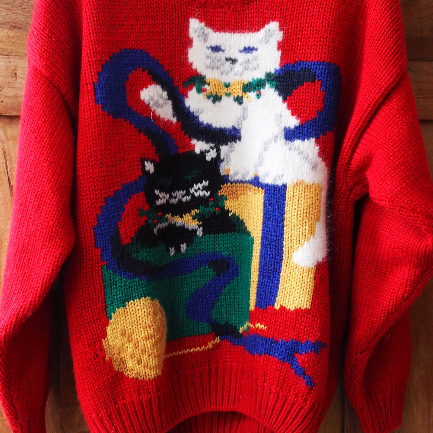 Cats and Presents Sweater * Ribbon / 90s