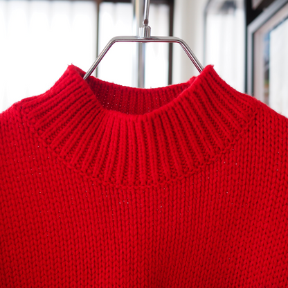 Cats and Presents Sweater * Yarn / 90s