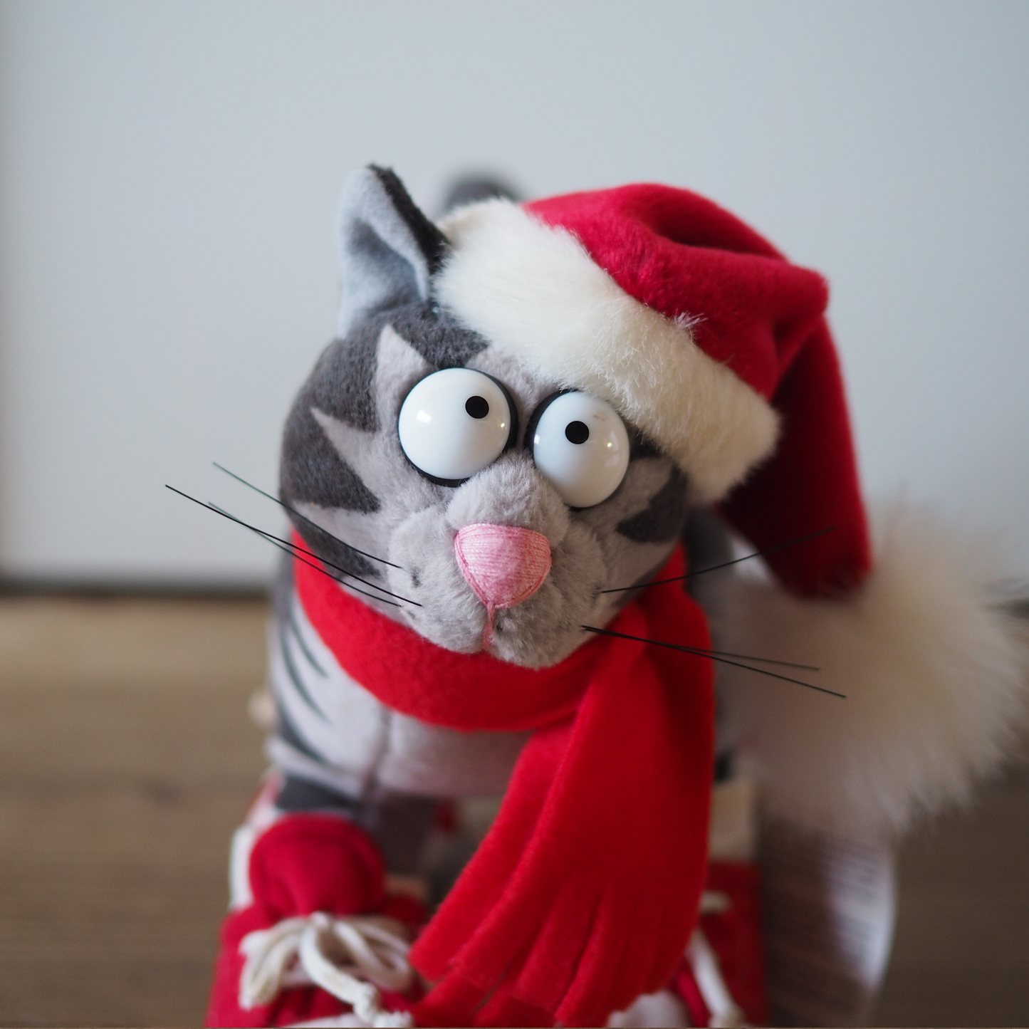 Kliban Cat Tennis Shoes Plush / Xmas ver