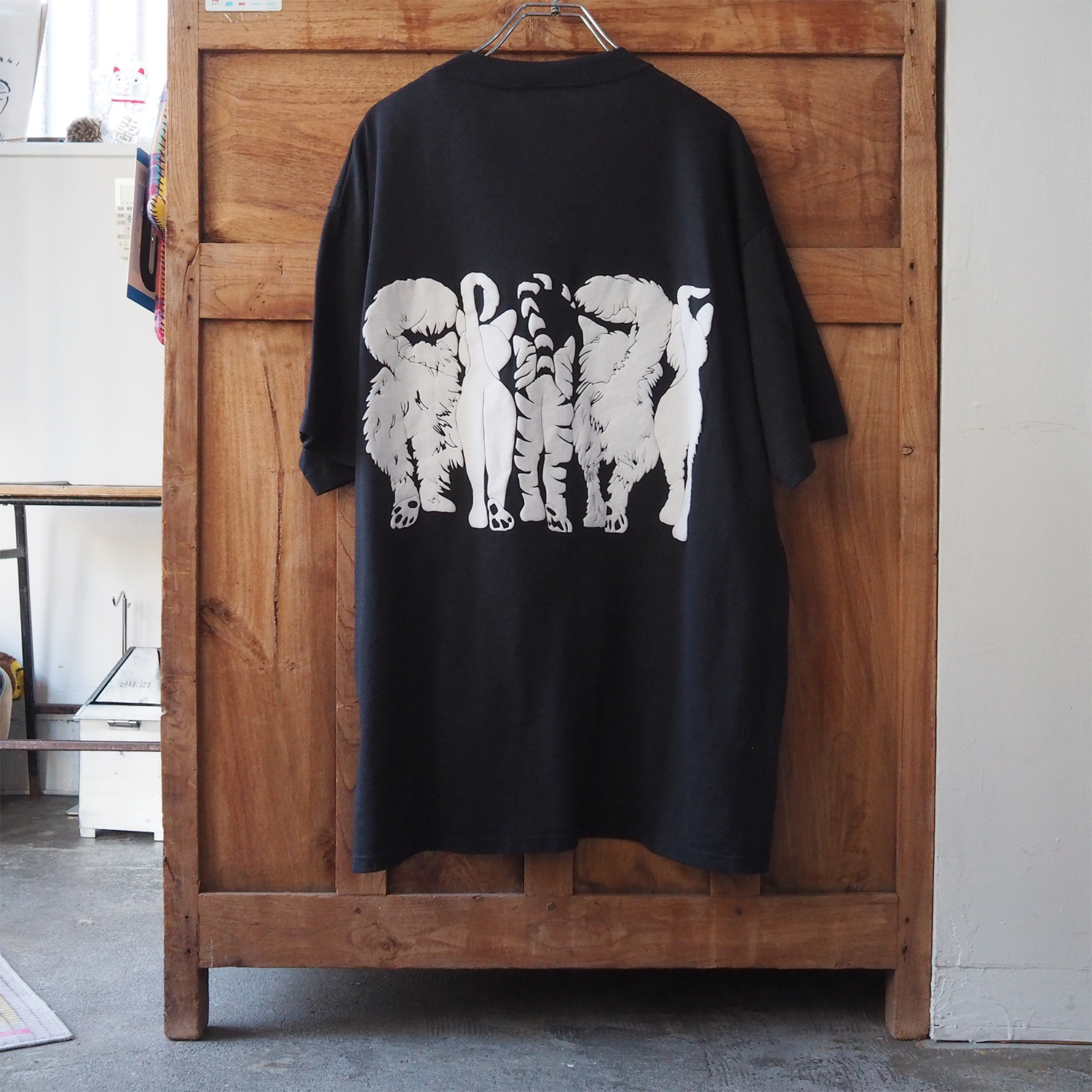 Linda Lori Black Tee / 90s / Made in USA - ネコ古着 - フレーメンストア