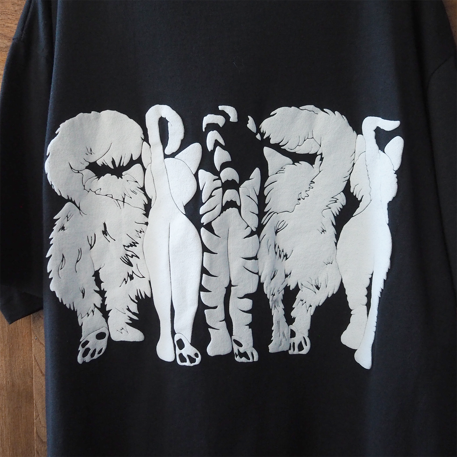 Linda Lori Black Tee / 90s / Made in USA - ネコ古着 - フレーメンストア