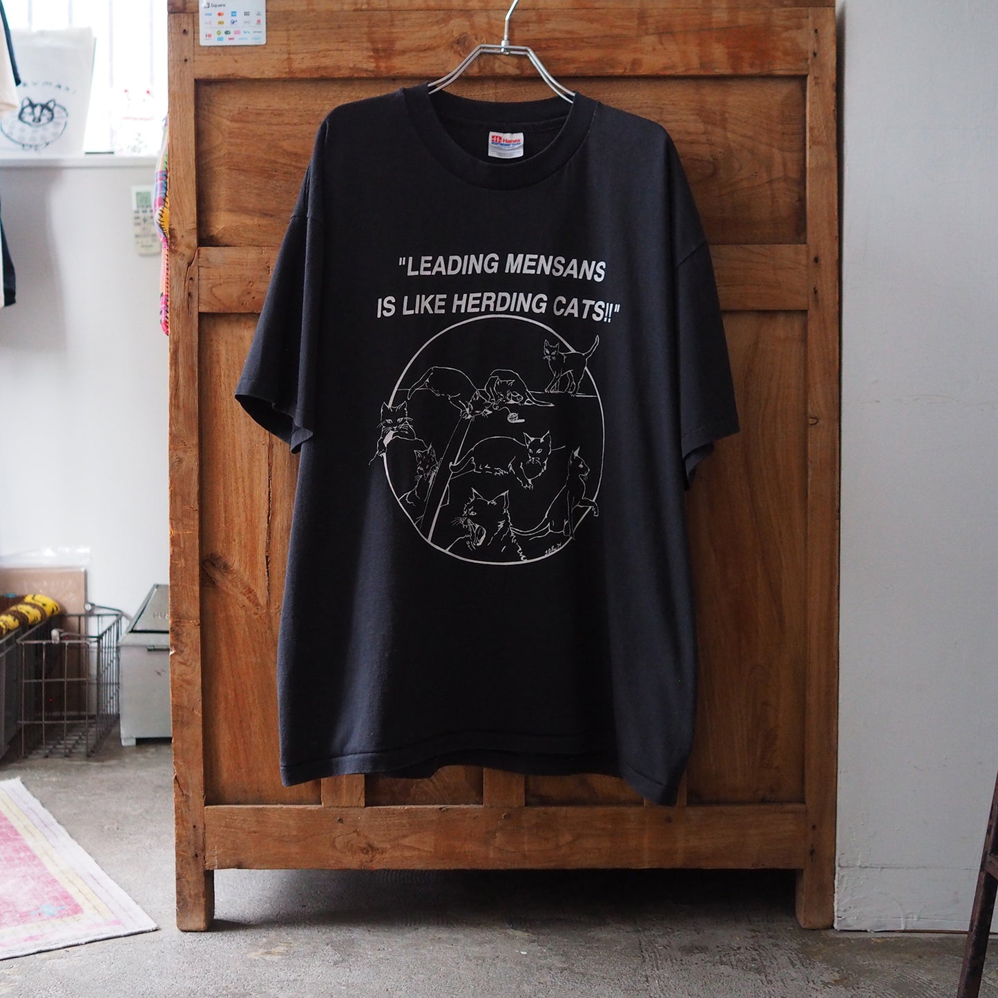 Leading Mensans Tee / 90s