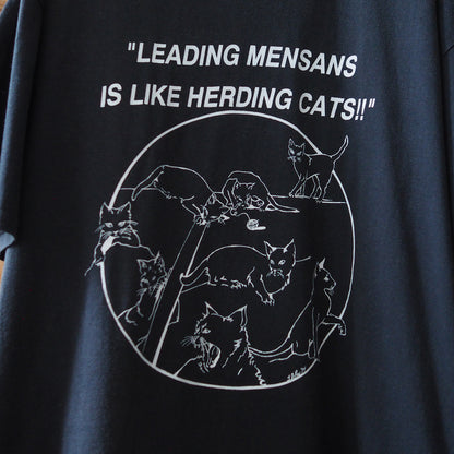 Leading Mensans Tee / 90s