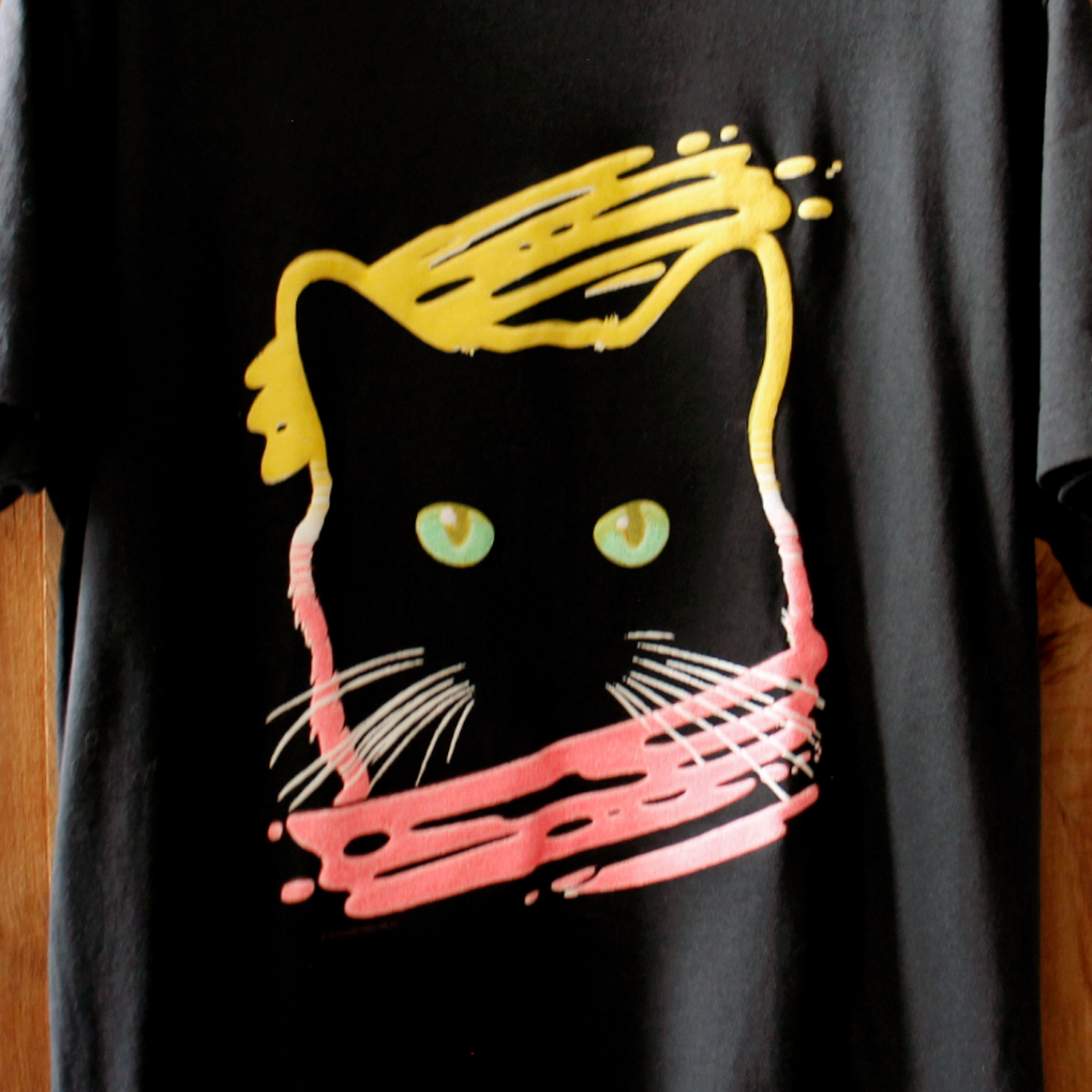 Puff Print Neon Cat Tee / 90s