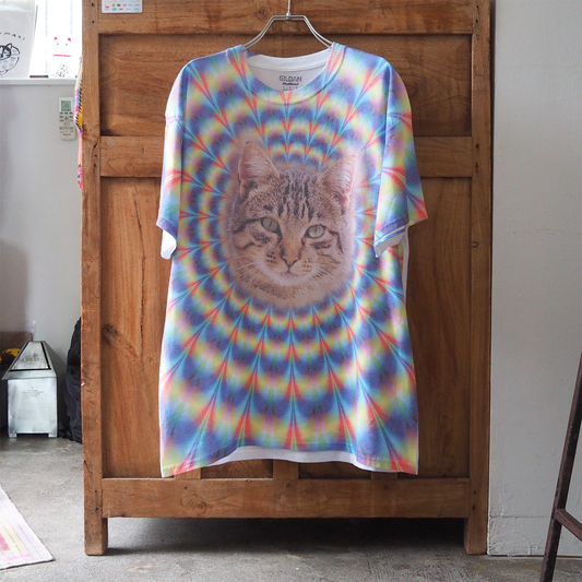 Psychedelic Tabby Tee / 2010s-