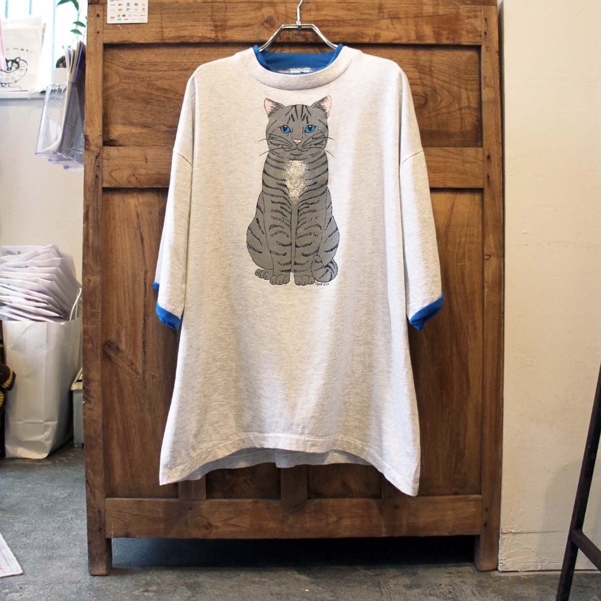 Silver Tabby Ringer Tee / 80s / Made in USA