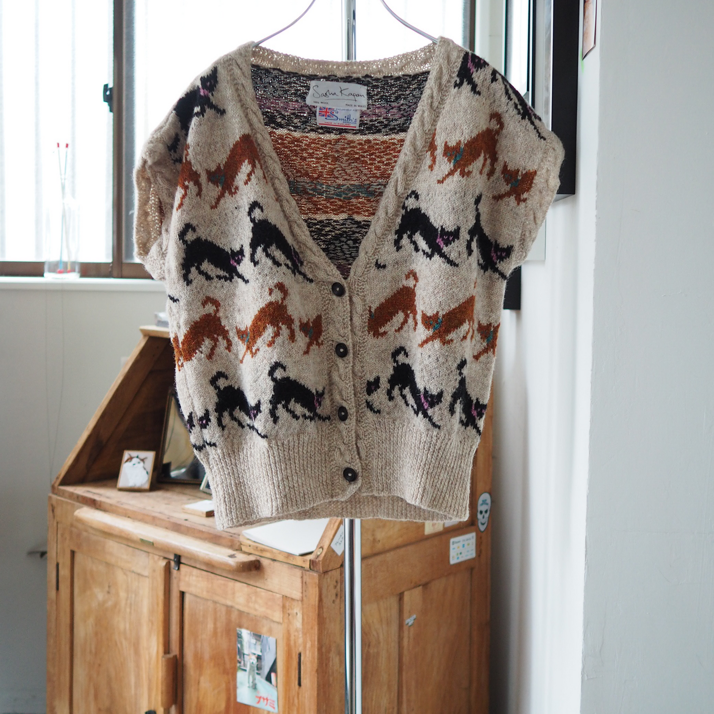 Black Cats & Brown Cats Knit Vest / 90s / Made in England