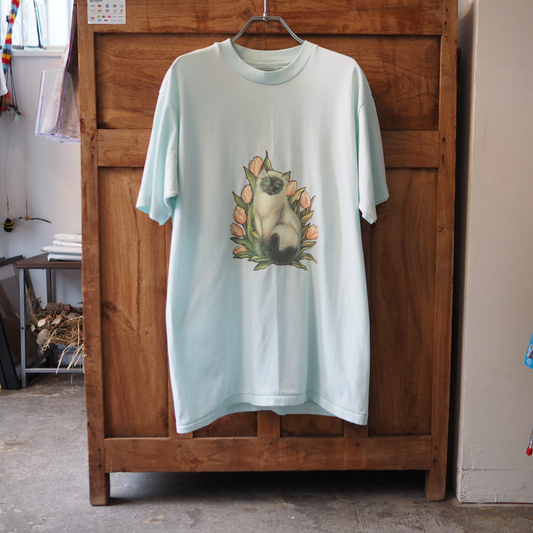 Seal-point Cat with Tulip Tee / 80s / Made in USA